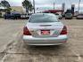 2005 SILVER /black Mercedes-Benz E-Class E500 (WDBUF70J45A) with an 5.0L V8 SOHC 24V engine, Automatic transmission, located at 14700 Tomball Parkway 249, Houston, TX, 77086, (281) 444-2200, 29.928619, -95.504074 - Photo#5